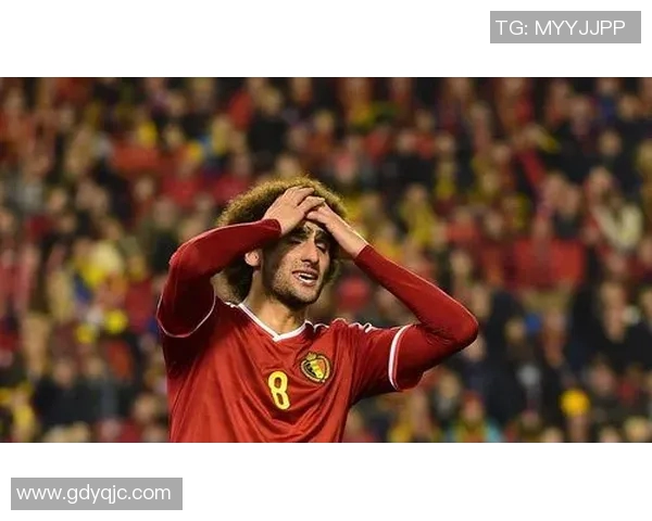 纹眉足球明星的名字揭秘及其在球场上的精彩表现分析